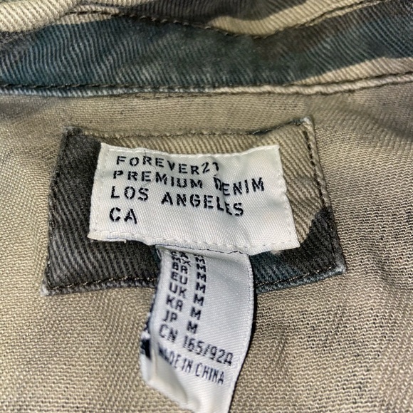 Camo jacket - Picture 2 of 2